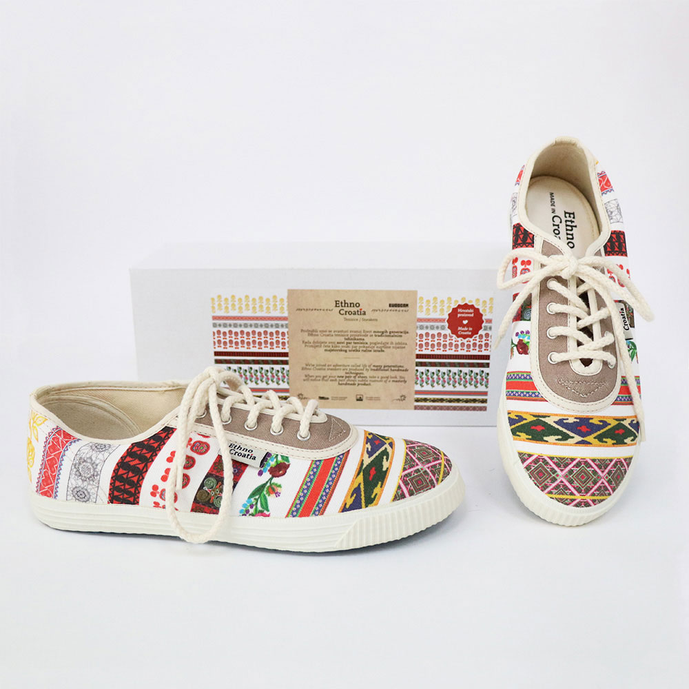 235597-EC Tenisica Ethno Croatia bijela br. 42 NETTO