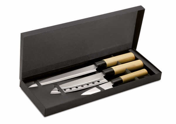 Set japanskih noževa TAKI 3 noža u poklon kutiji 37x14x2,8 cm