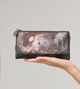 248020-EC Novčanik fashion Anekke FW24 Dreamverse 21x10x2cm 39709-906 P48 NETTO