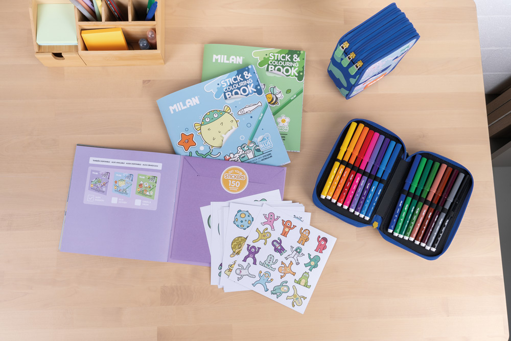 248516-EC Bojanka s naljepnicama za djecu MILAN BLUE ODISSEY P30